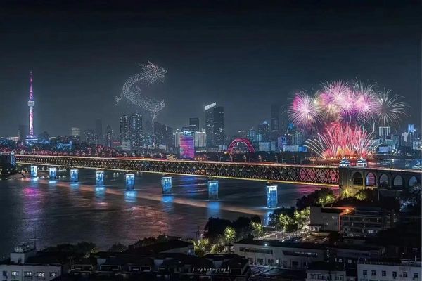 无人机夜间拍出来画面模糊别愁！武汉这里能专业修好