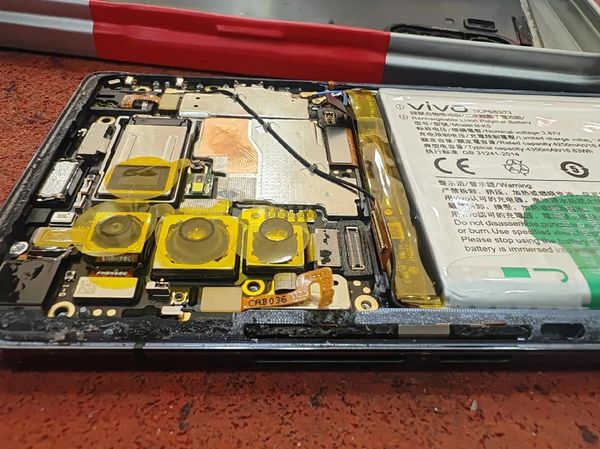 武汉Mini3 Pro排线断了怎么修？看这篇就够！🛠️