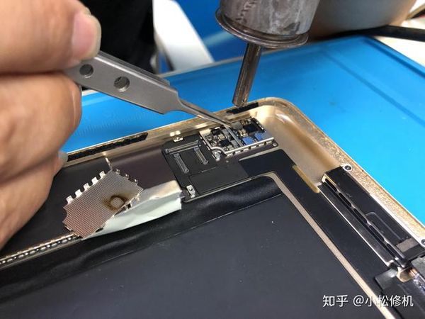 武昌 Air3 云台乱转？修好不贵💰