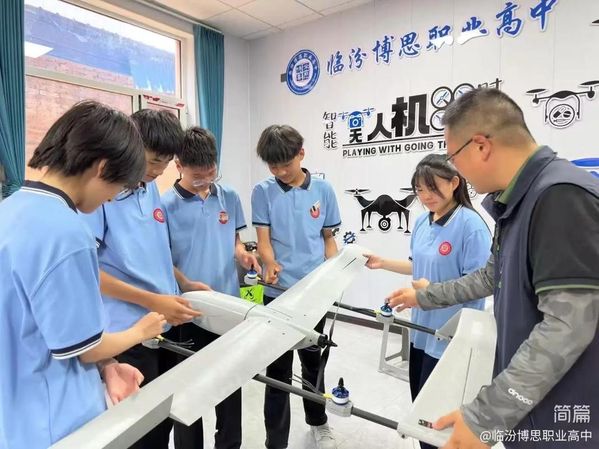 无人机维修在哪学？武汉专业维修学校推荐✈️