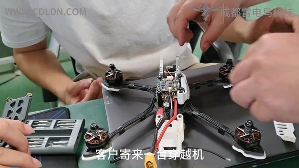 无人机坠机摔坏了？别急，看看怎么修✈️