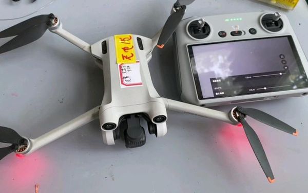 Mini3Pro镜头模糊了？武汉修无人机看这里👇
