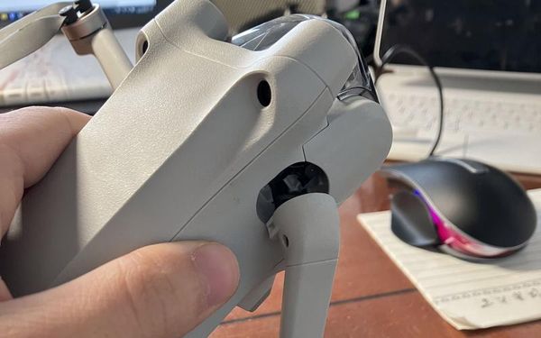 大疆Mini3Pro转轴断了怎么修？武汉寄修找运安通🔧